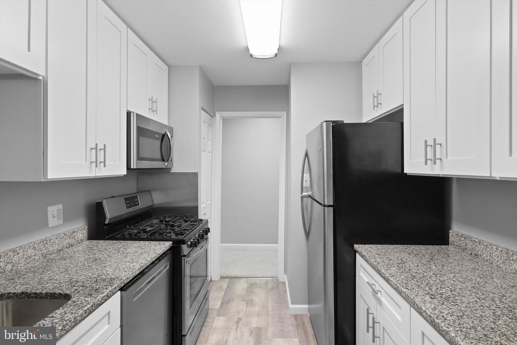 1931 WILSON LANE 101