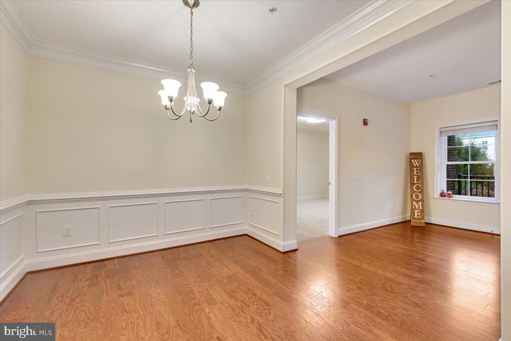 2907 BLEEKER STREET 3-106