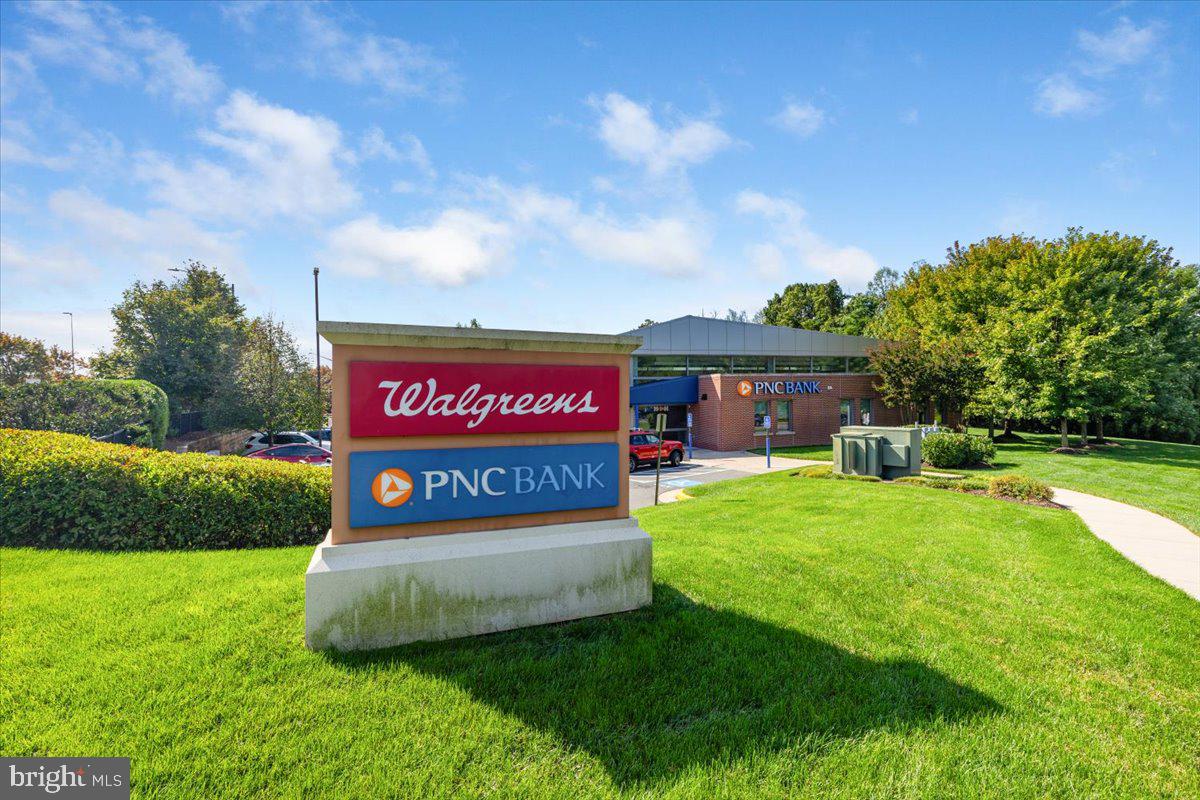 2907 BLEEKER STREET 3-106