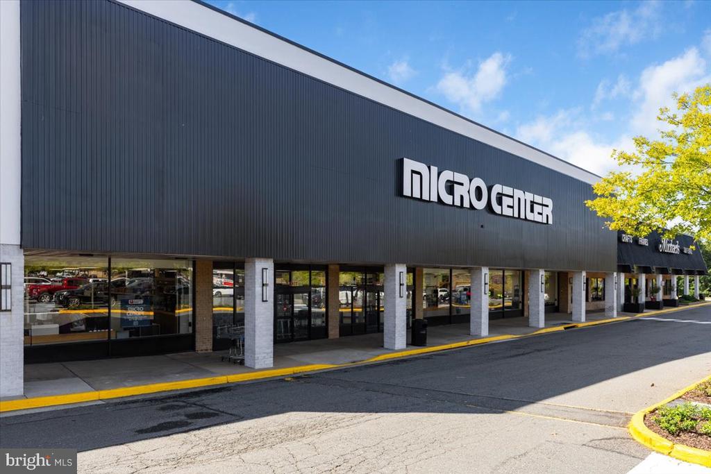 2907 BLEEKER STREET 3-106