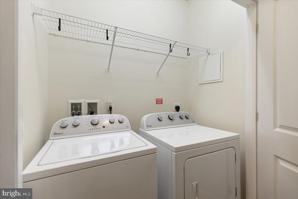 2907 BLEEKER STREET 3-106