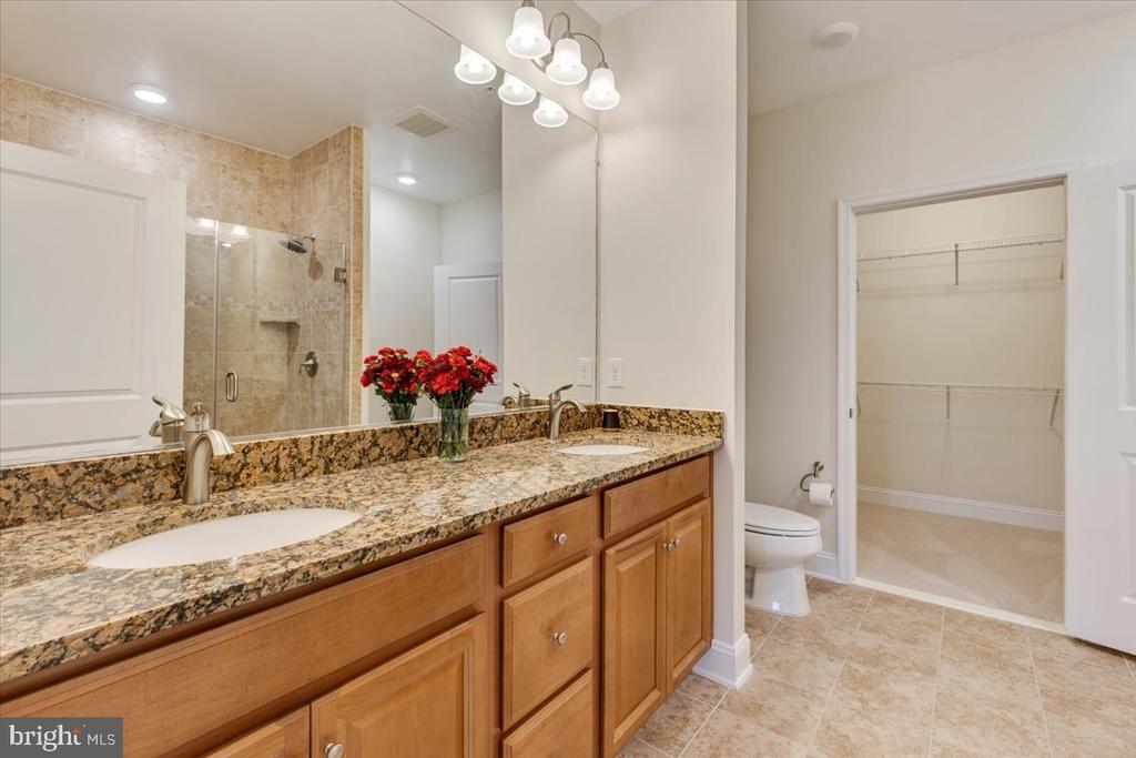 2907 BLEEKER STREET 3-106