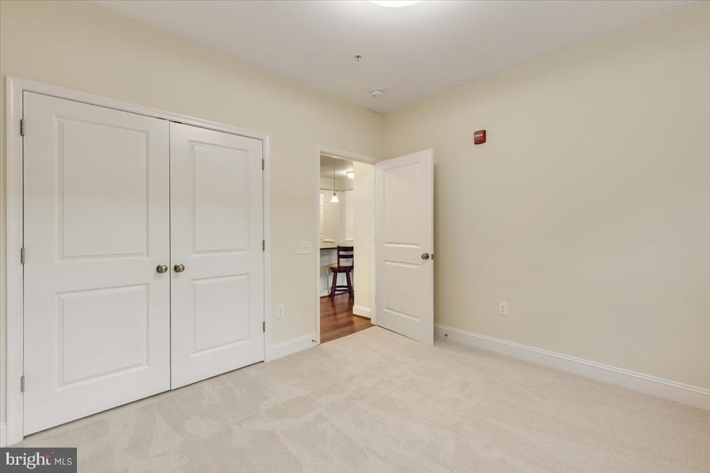 2907 BLEEKER STREET 3-106