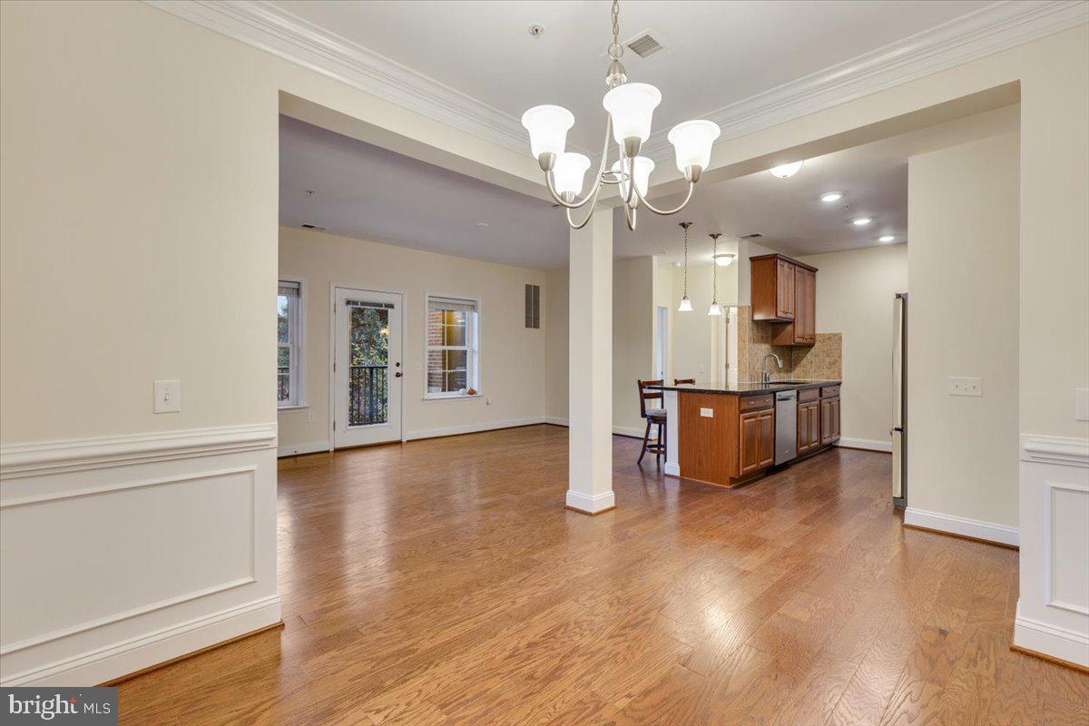 2907 BLEEKER STREET 3-106