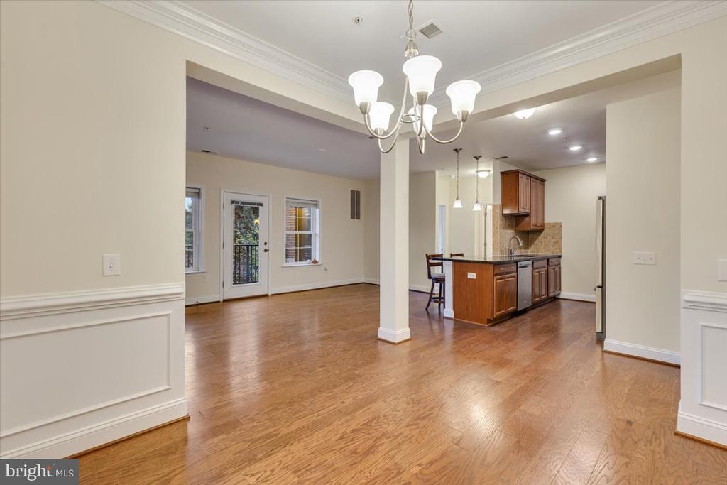 2907 BLEEKER STREET 3-106