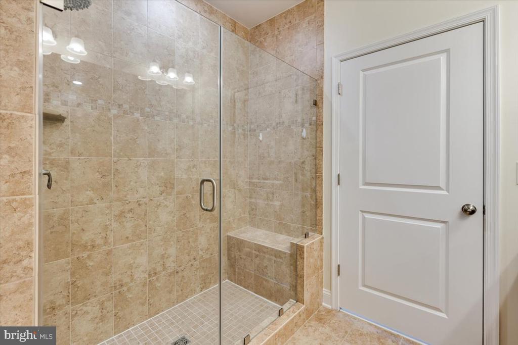2907 BLEEKER STREET 3-106