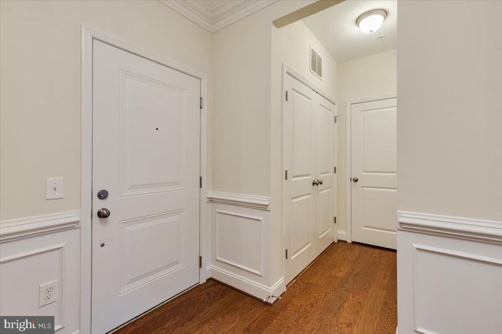 2907 BLEEKER STREET 3-106