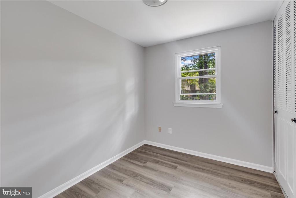 5605 VENTNOR LANE