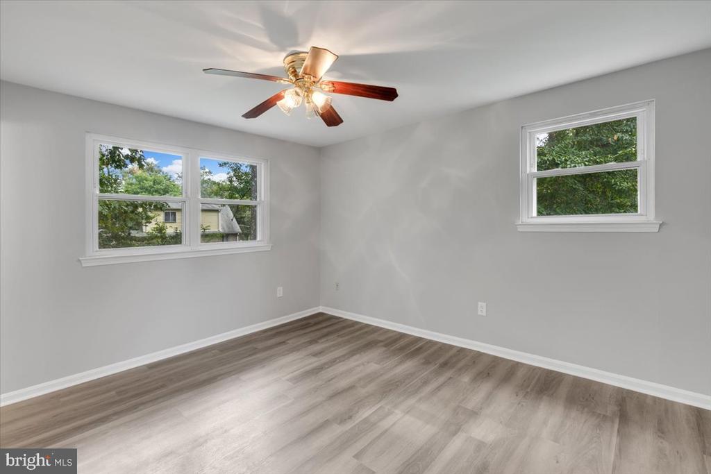 5605 VENTNOR LANE
