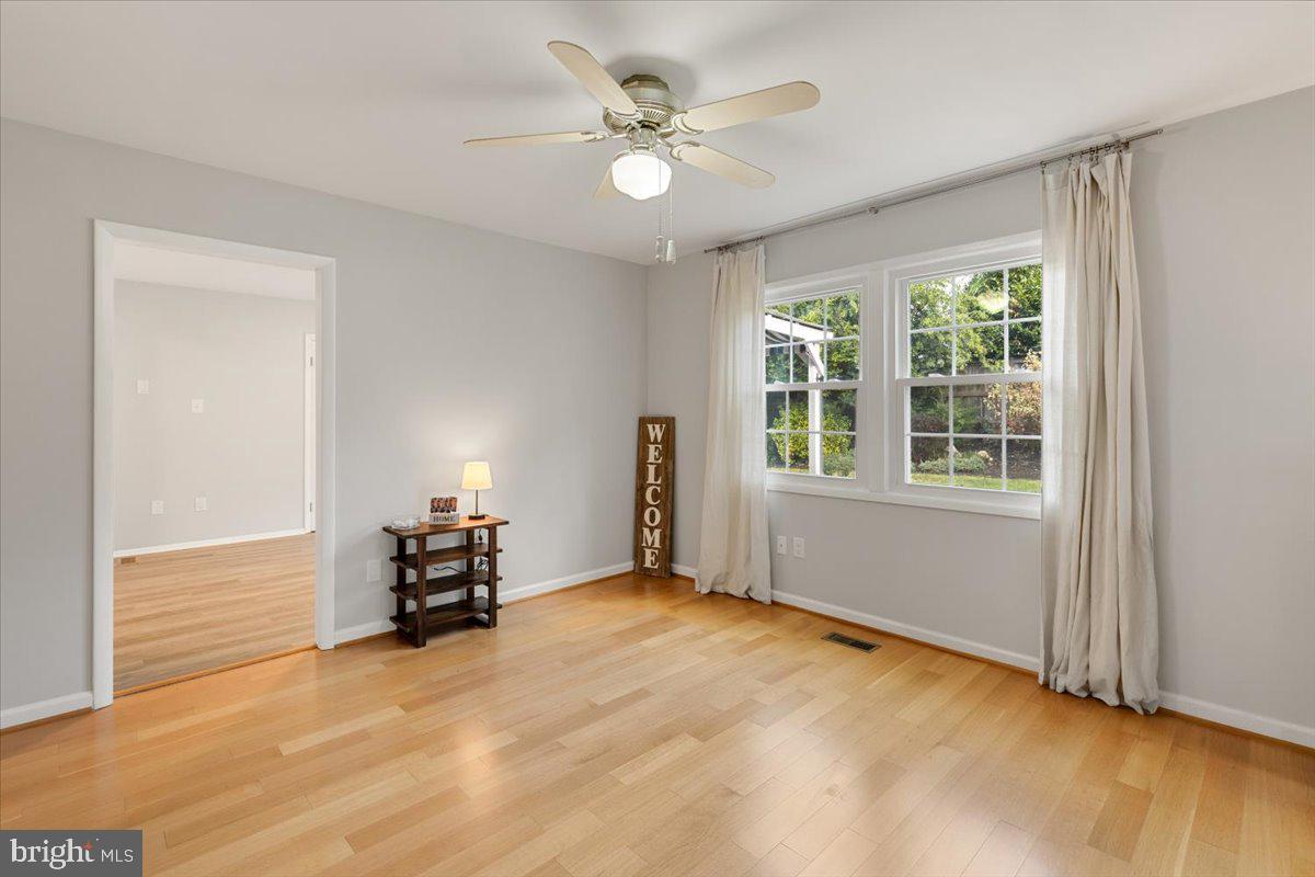 4133 POINT HOLLOW LANE