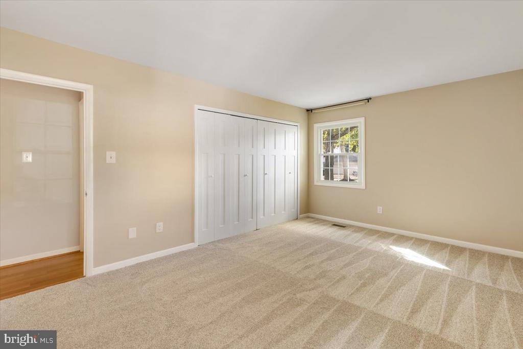 4133 POINT HOLLOW LANE