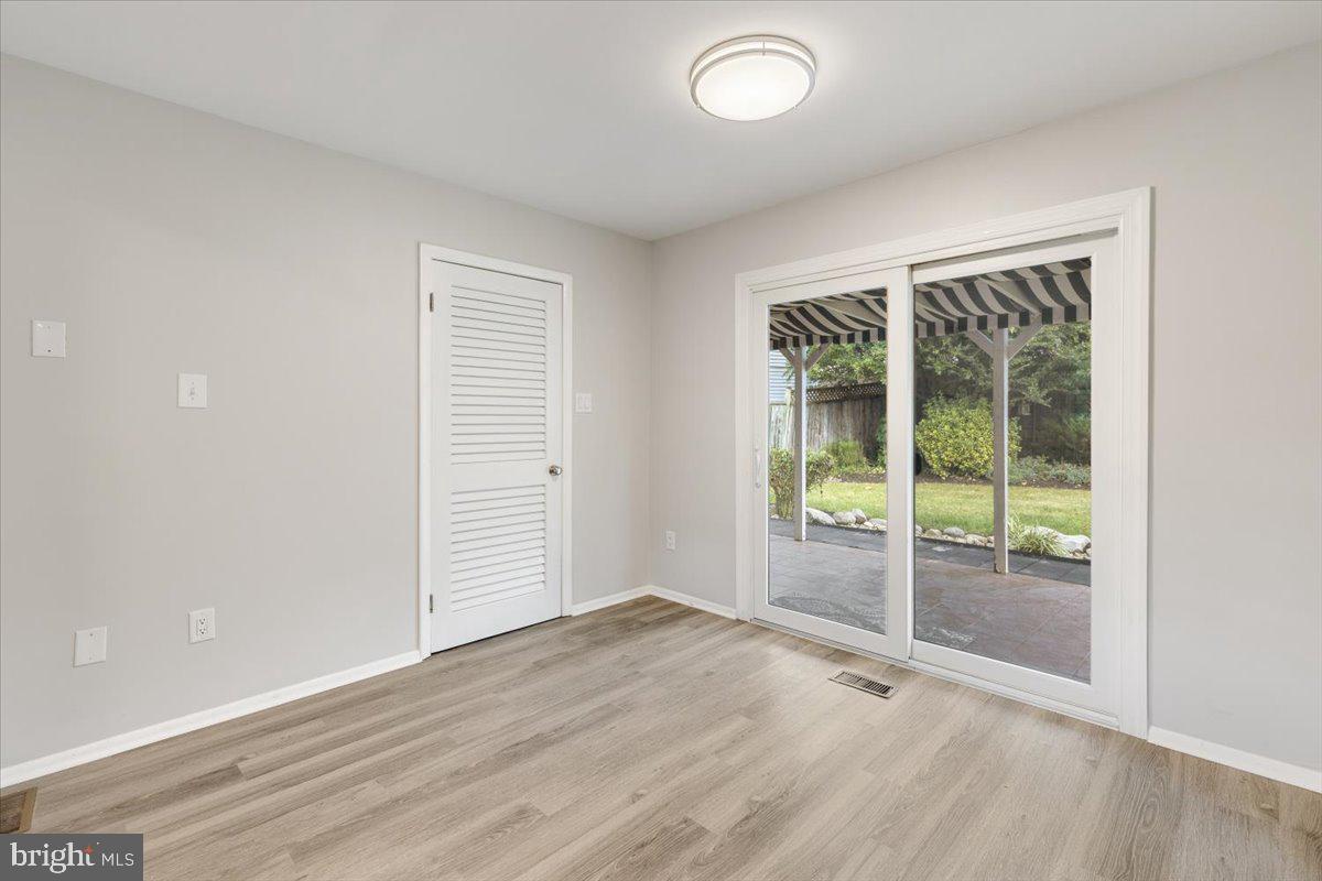 4133 POINT HOLLOW LANE