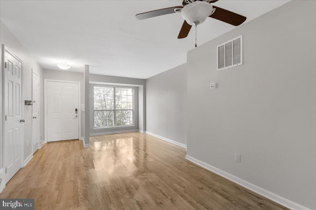 14159 AUTUMN CIRCLE