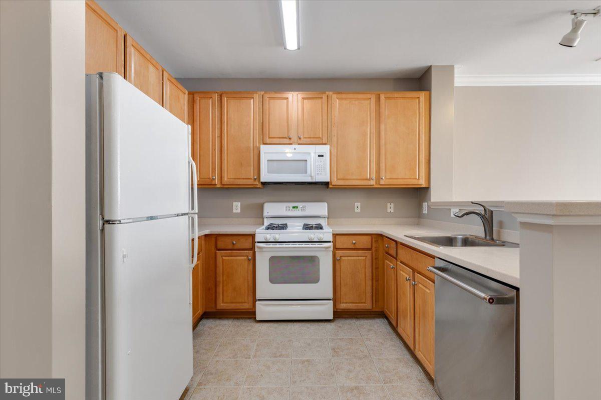 12001 MARKET STREET 257