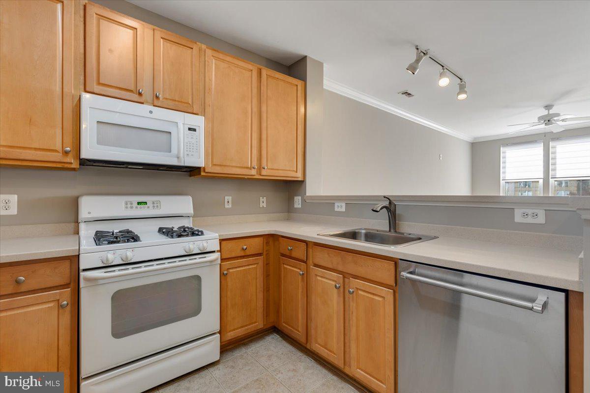 12001 MARKET STREET 257