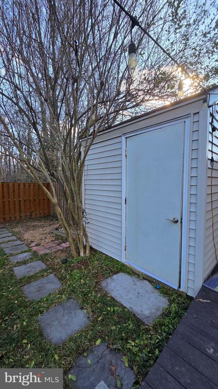 7114 WESTFIELD COURT