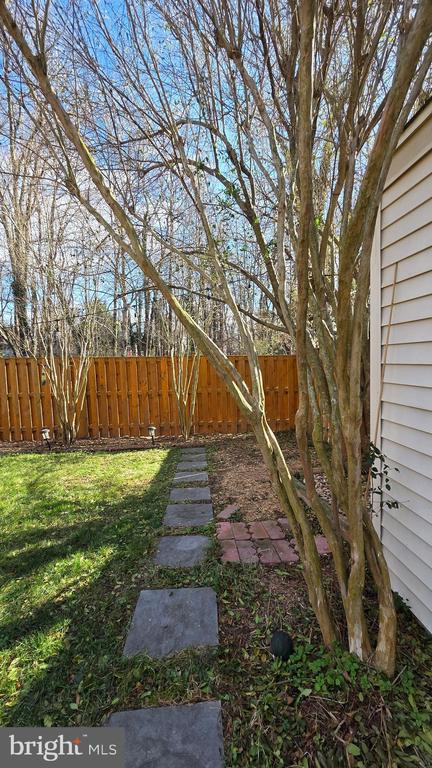 7114 WESTFIELD COURT