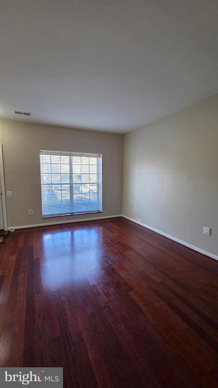 7114 WESTFIELD COURT