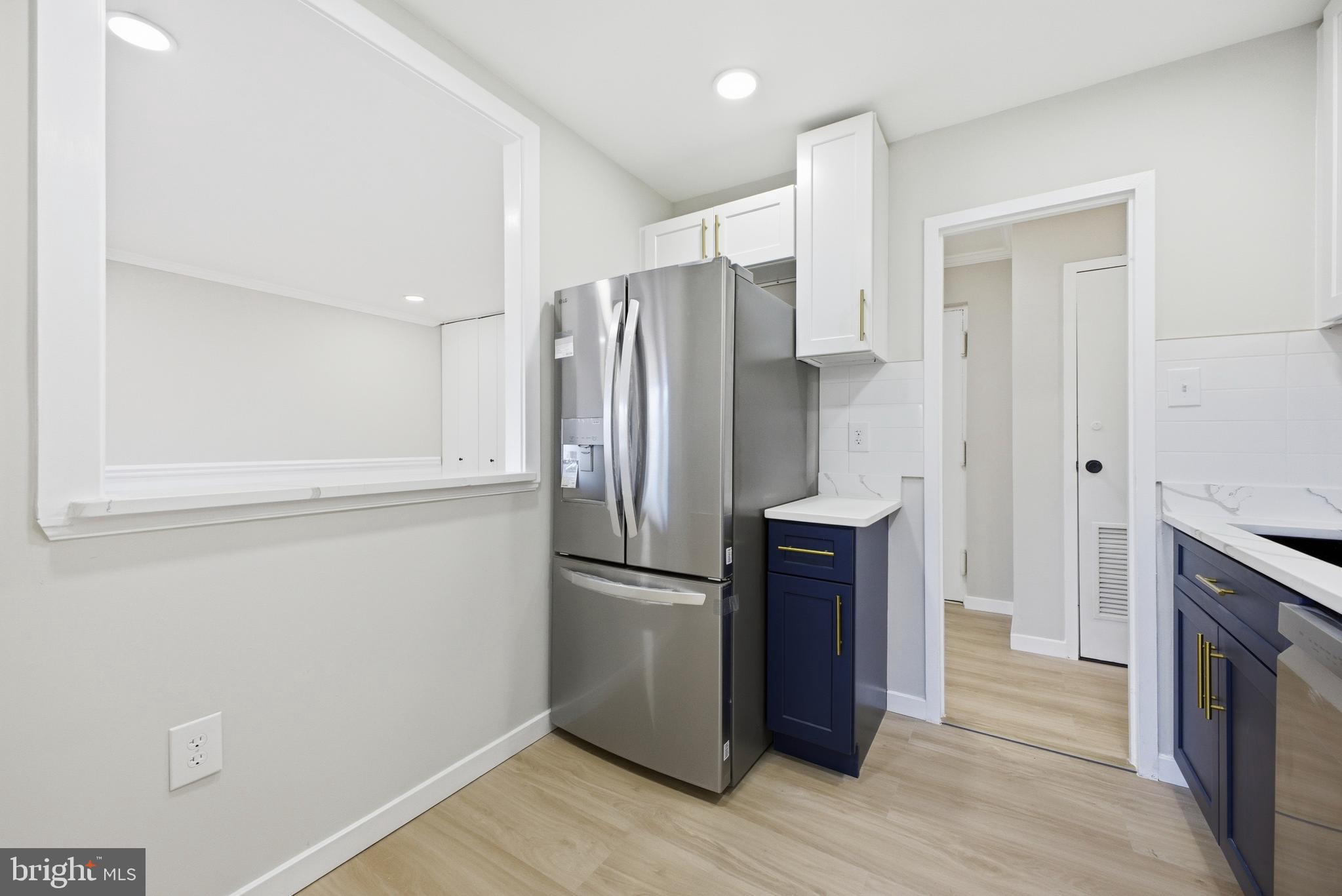 6001 ARLINGTON BOULEVARD 304