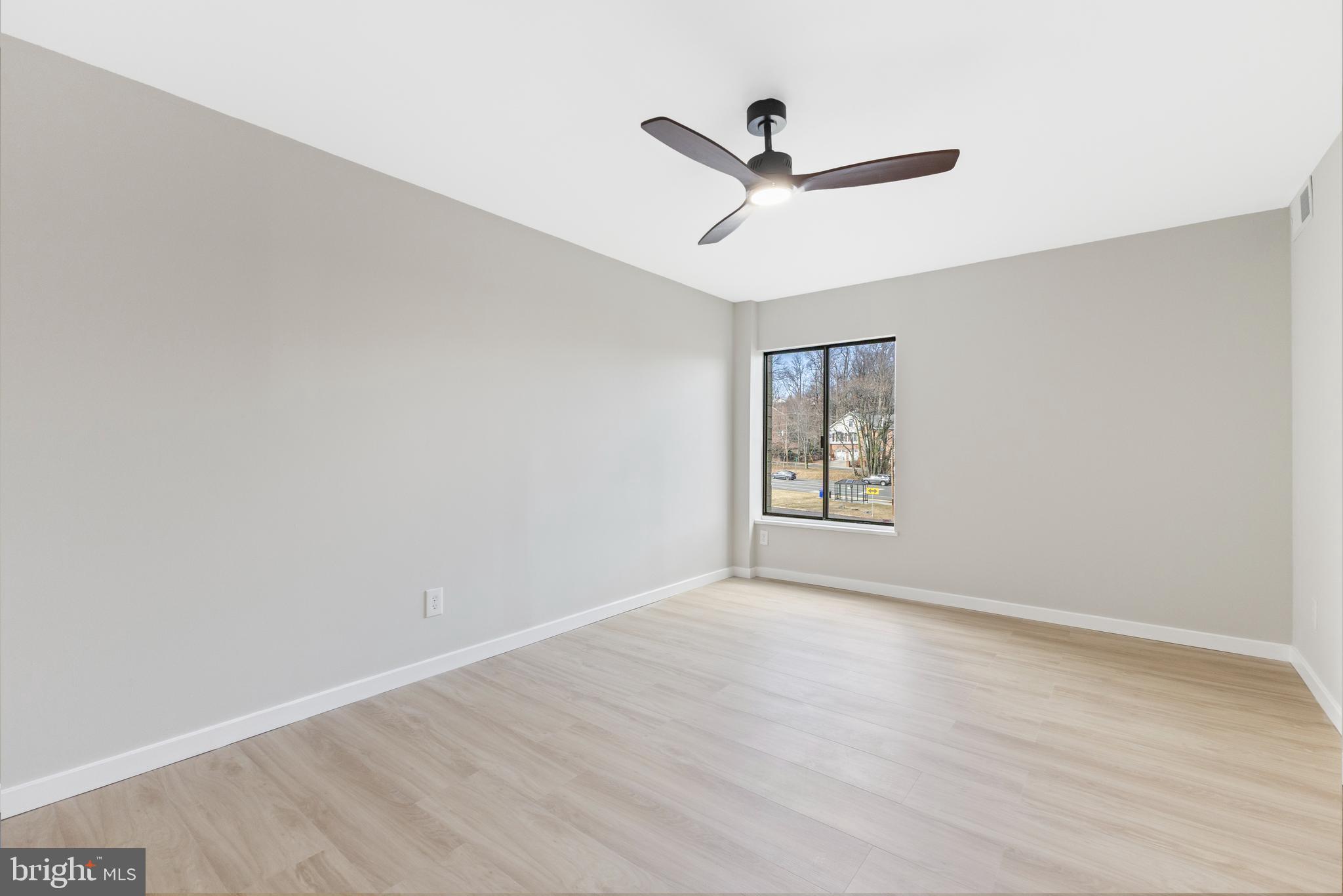 6001 ARLINGTON BOULEVARD 304