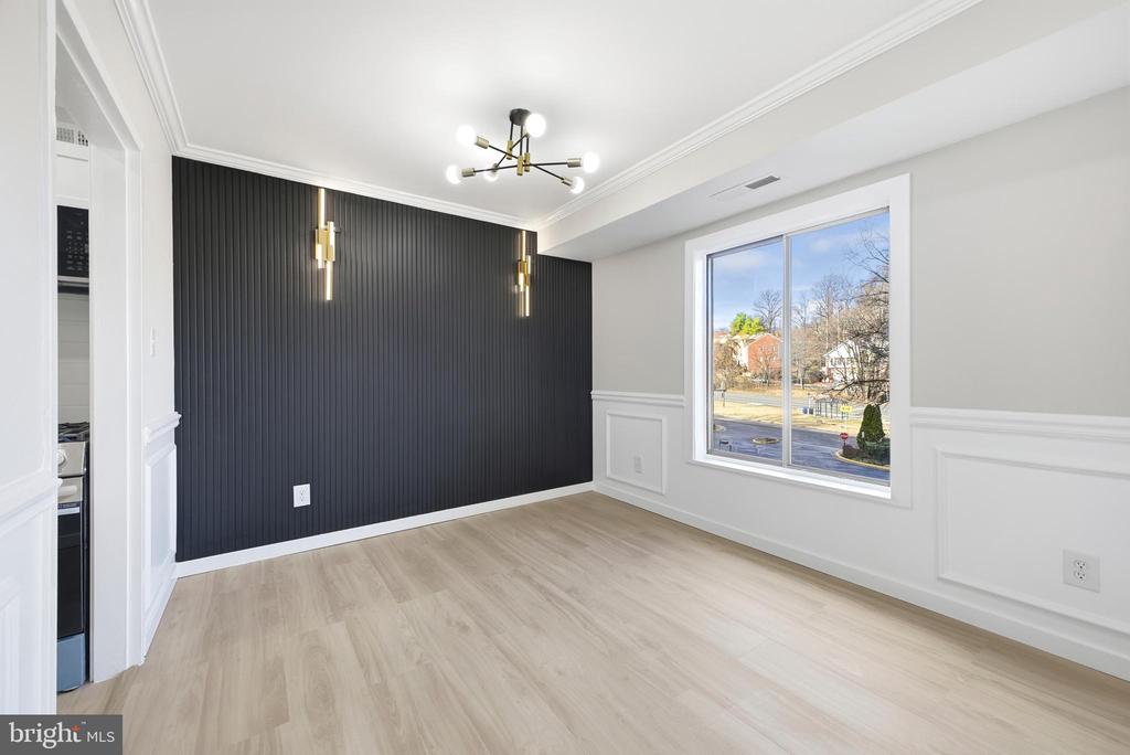 6001 ARLINGTON BOULEVARD 304