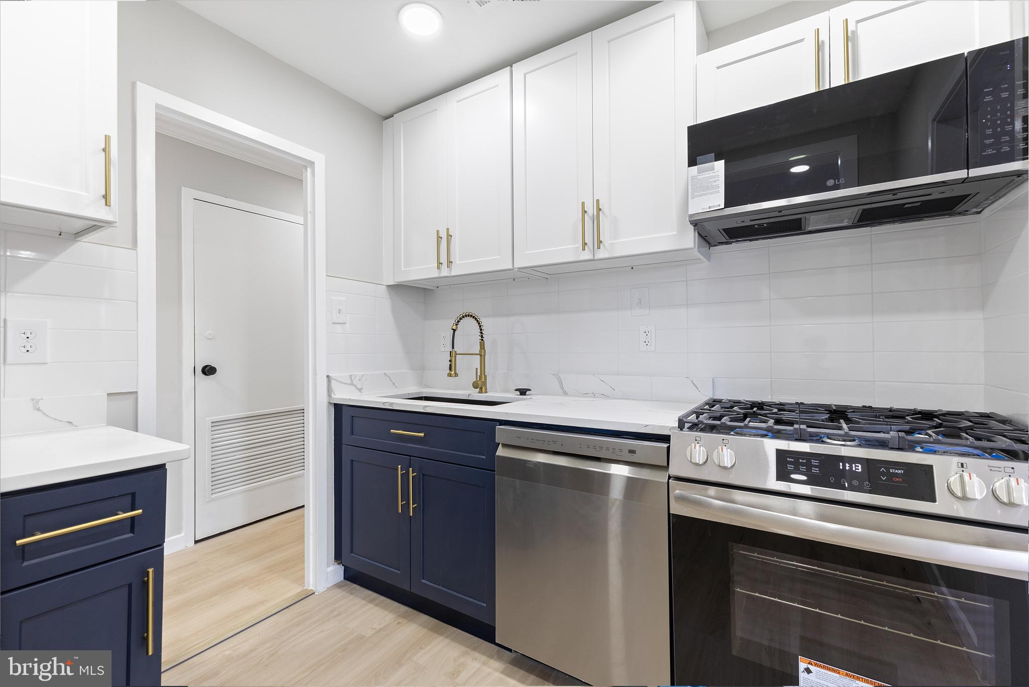 6001 ARLINGTON BOULEVARD 304