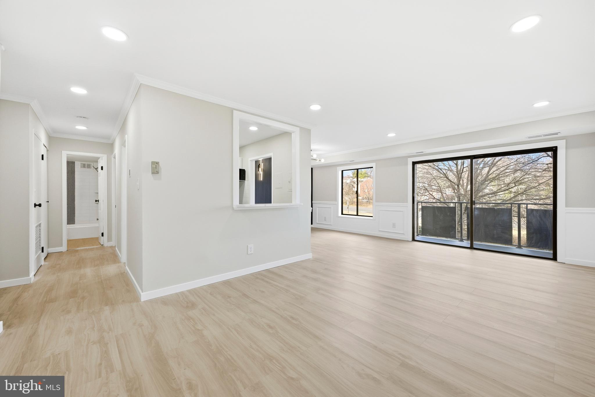 6001 ARLINGTON BOULEVARD 304