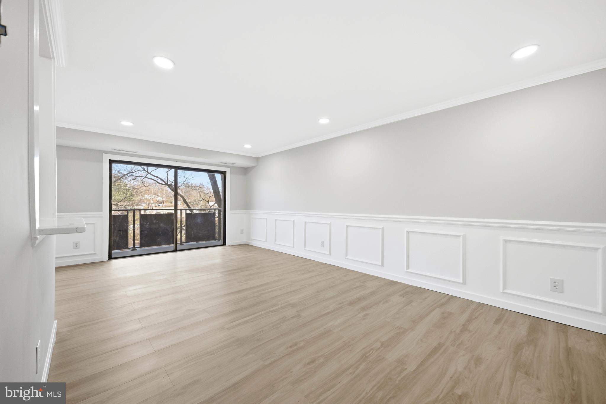 6001 ARLINGTON BOULEVARD 304