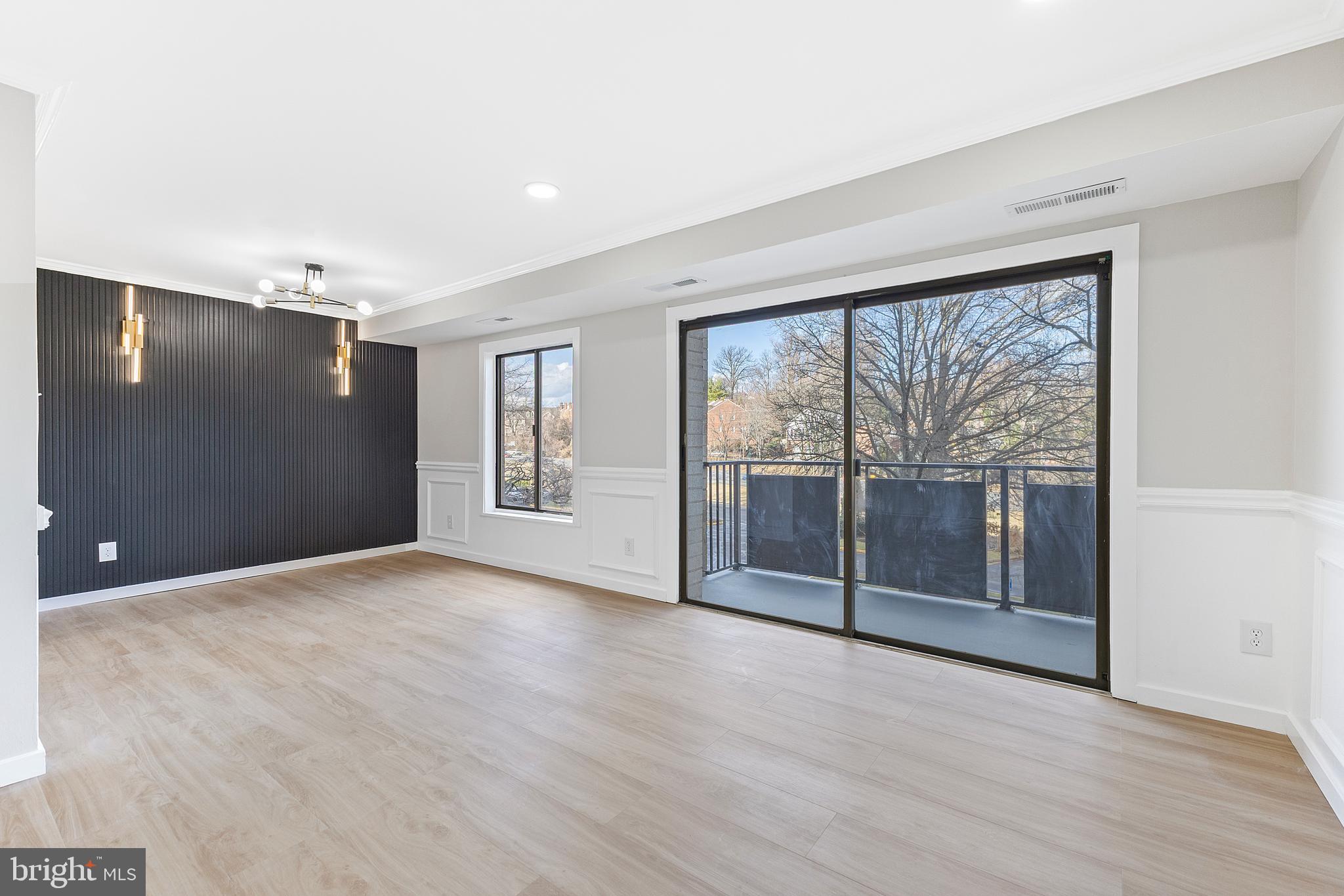 6001 ARLINGTON BOULEVARD 304