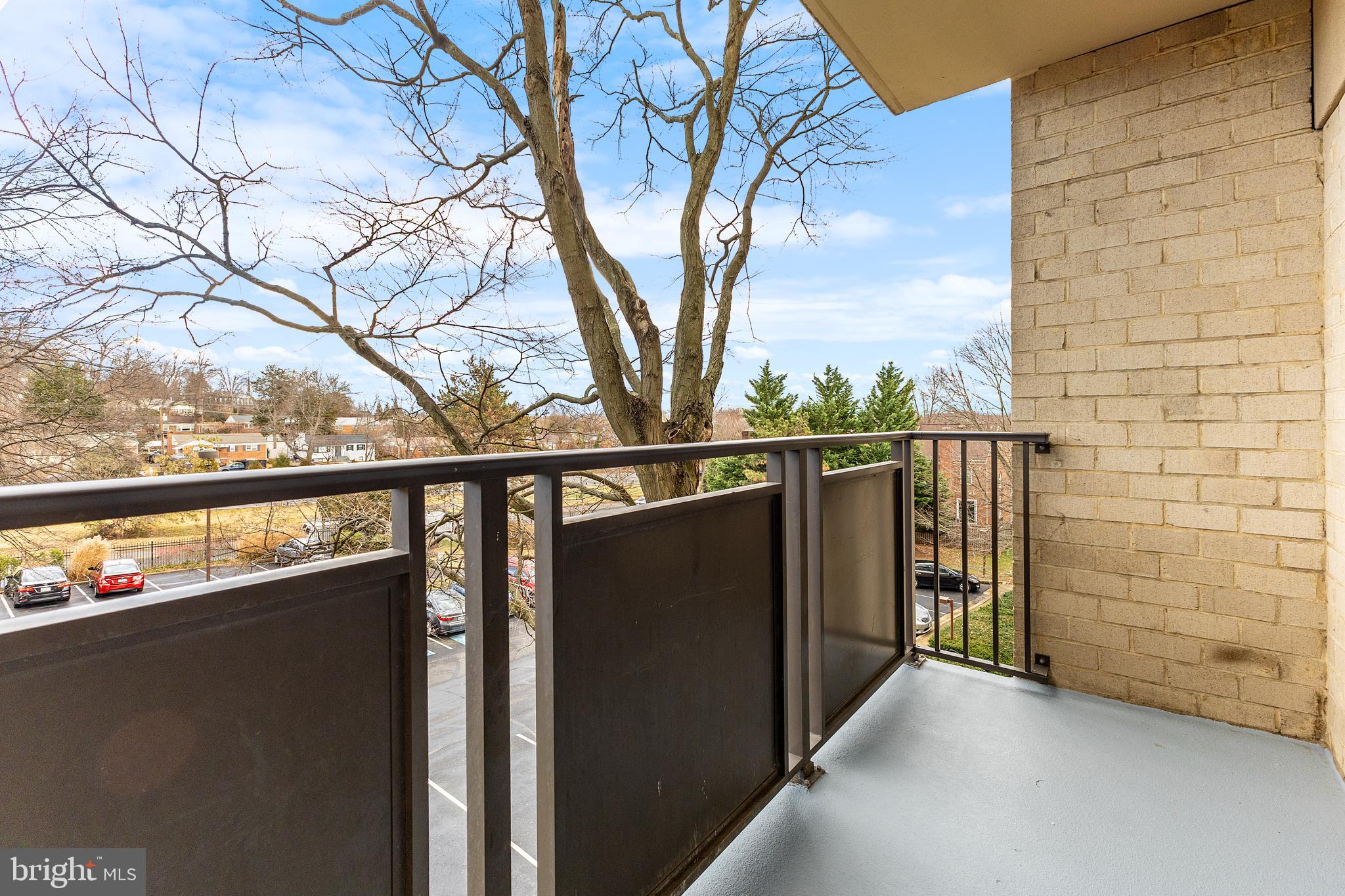 6001 ARLINGTON BOULEVARD 304