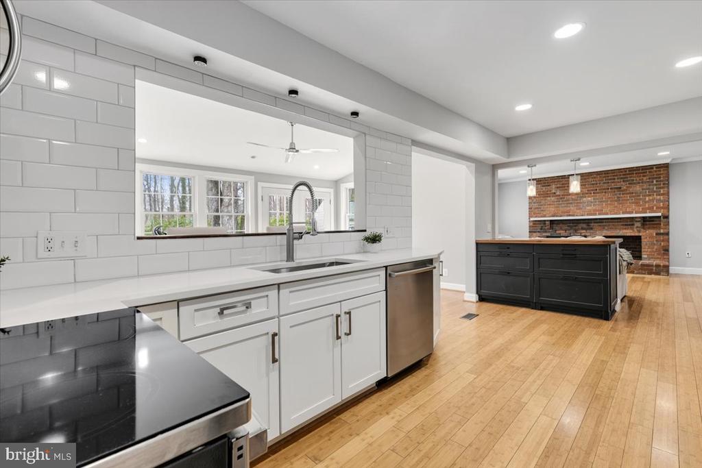 13113 MADONNA LANE