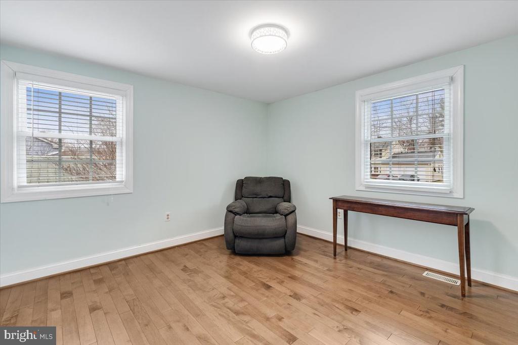 13113 MADONNA LANE
