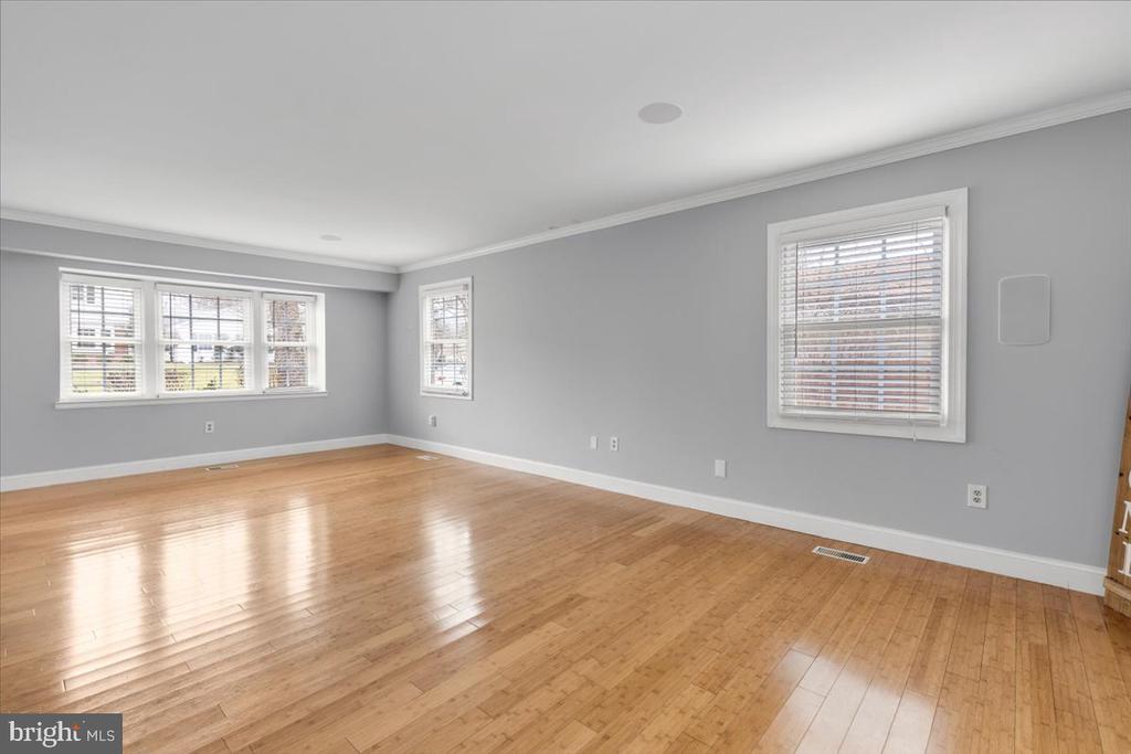 13113 MADONNA LANE