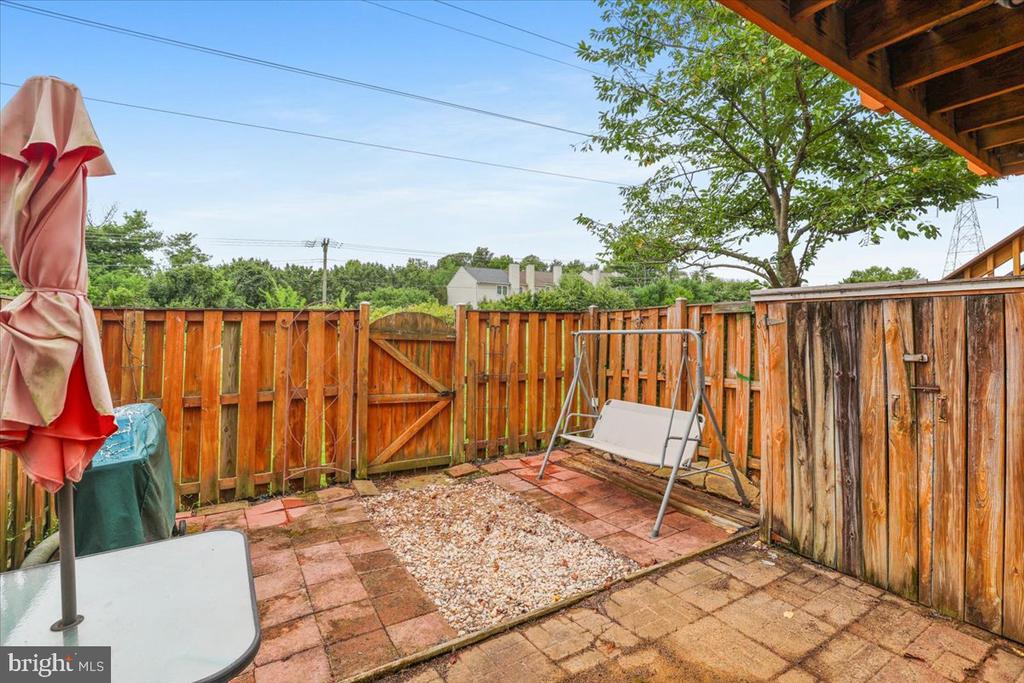 6511 OLD CARRIAGE LANE