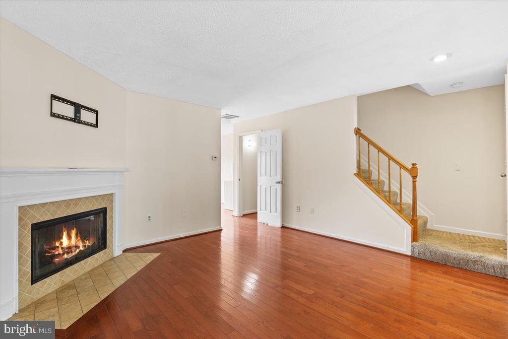 6511 OLD CARRIAGE LANE