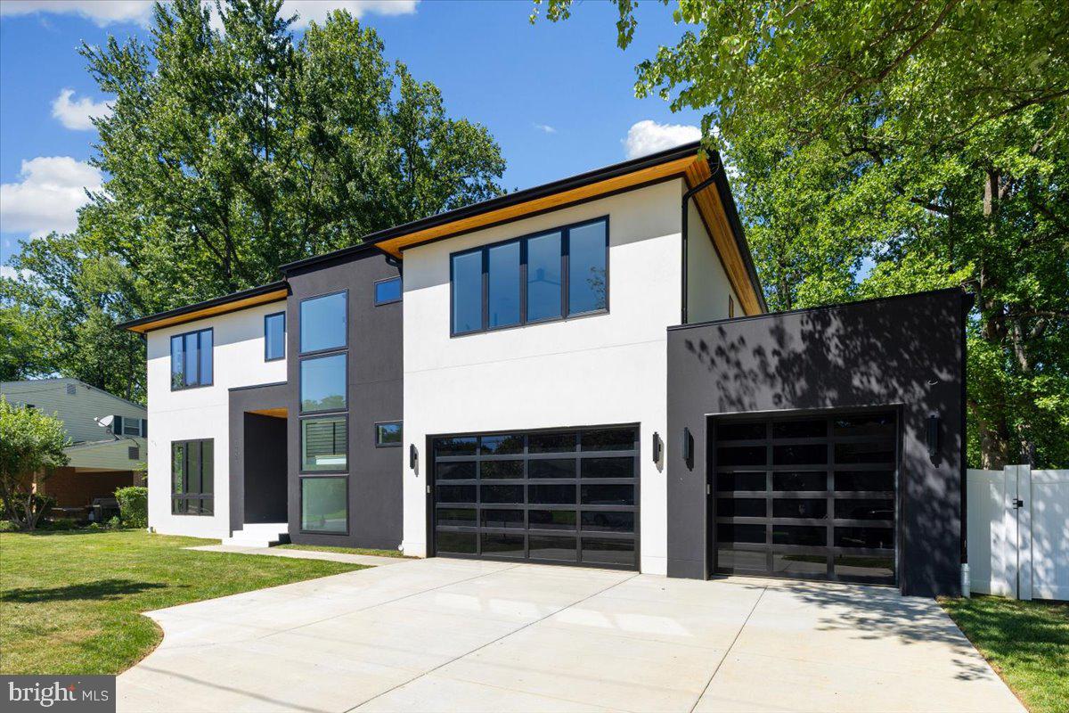 1002 AVERY COURT SW