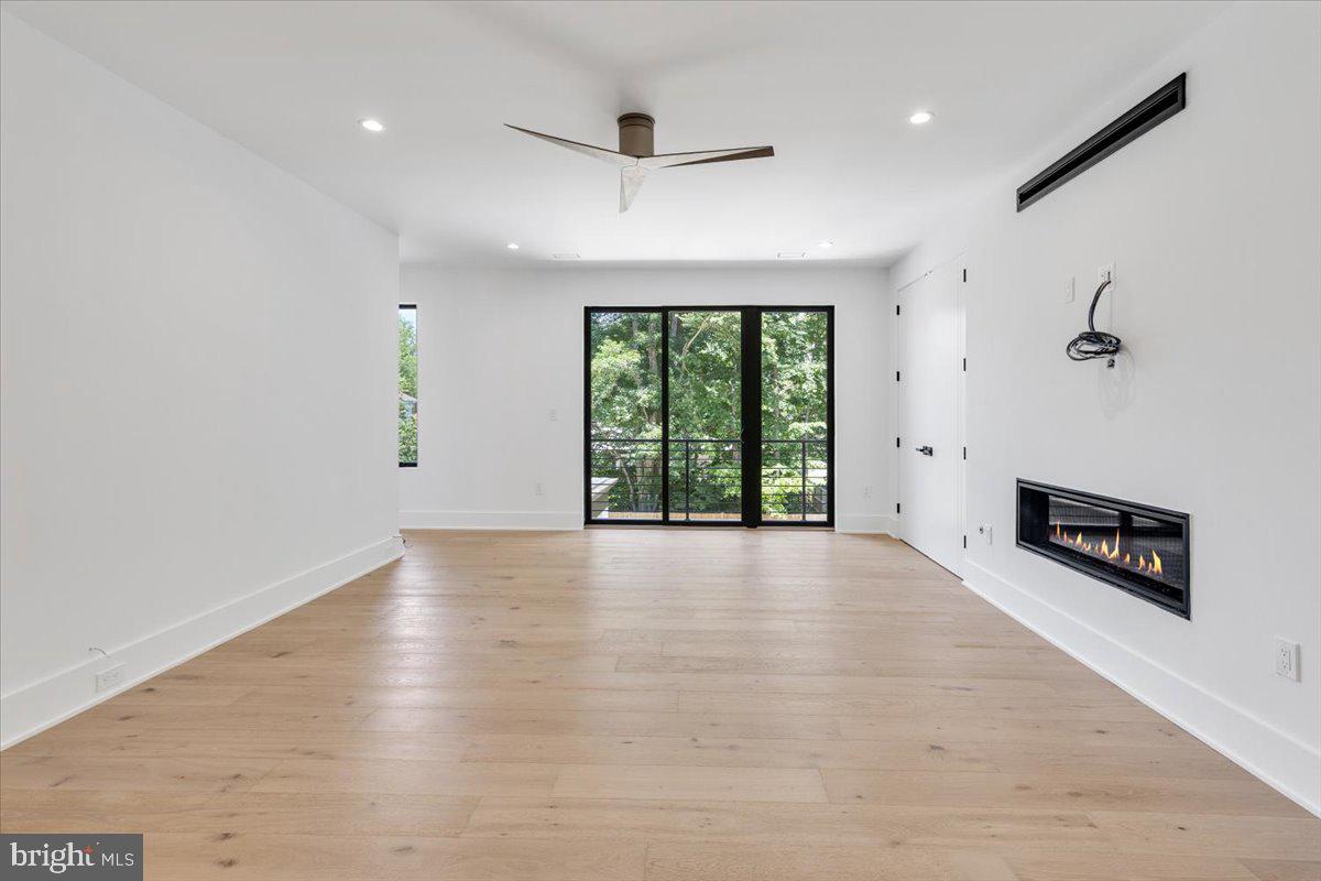 1002 AVERY COURT SW