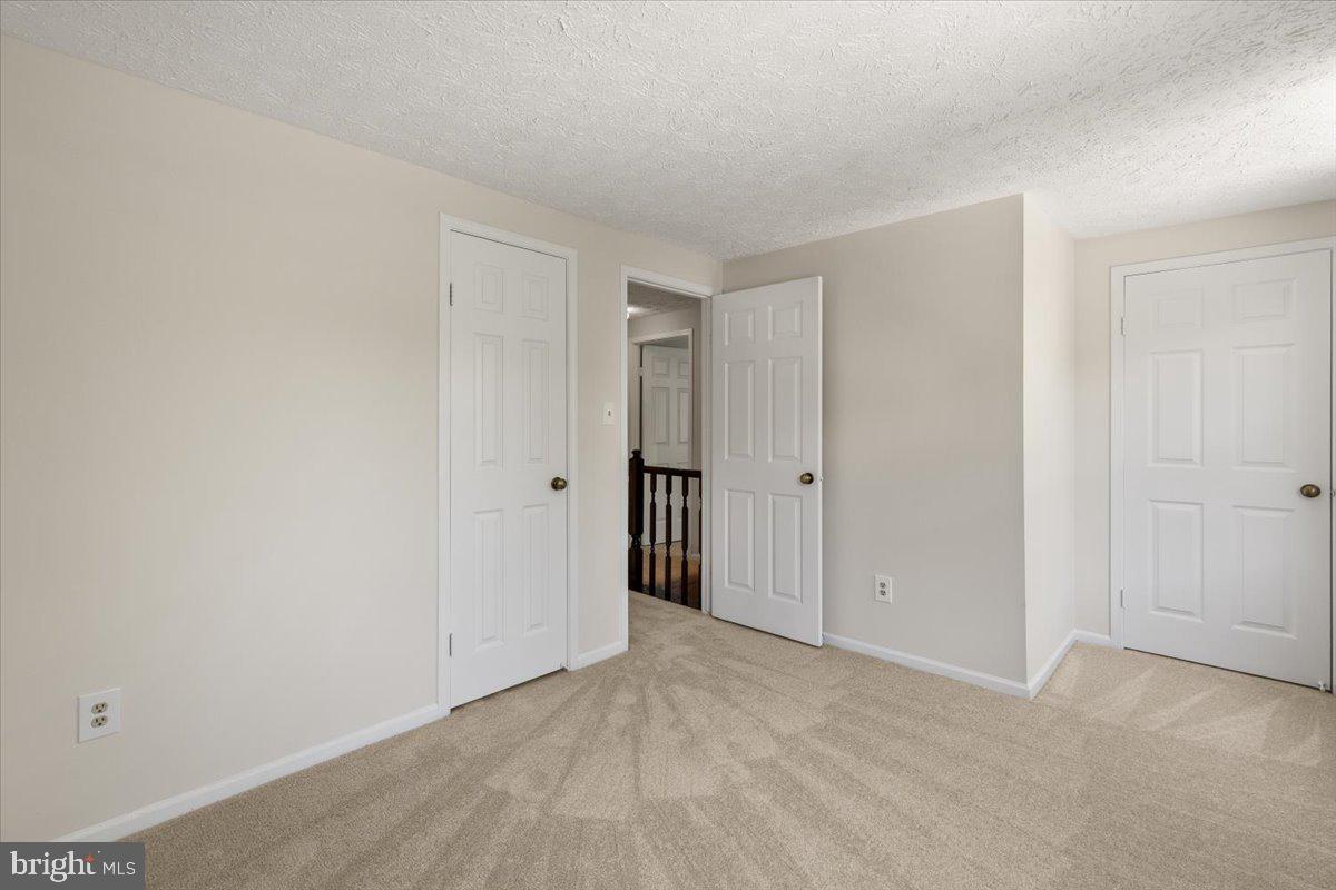 7805 ROUNDABOUT WAY