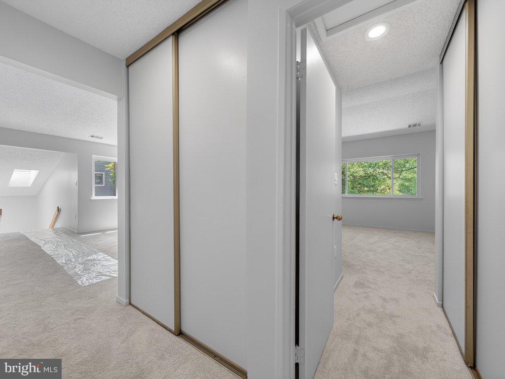 1917 VILLARIDGE DRIVE B