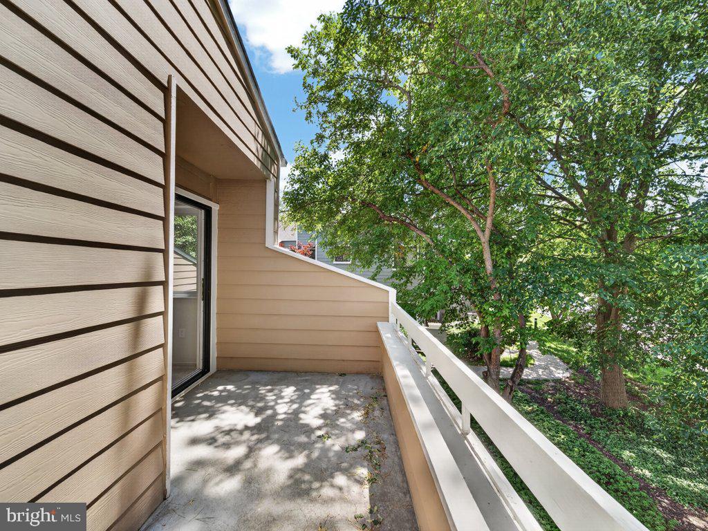 1917 VILLARIDGE DRIVE B