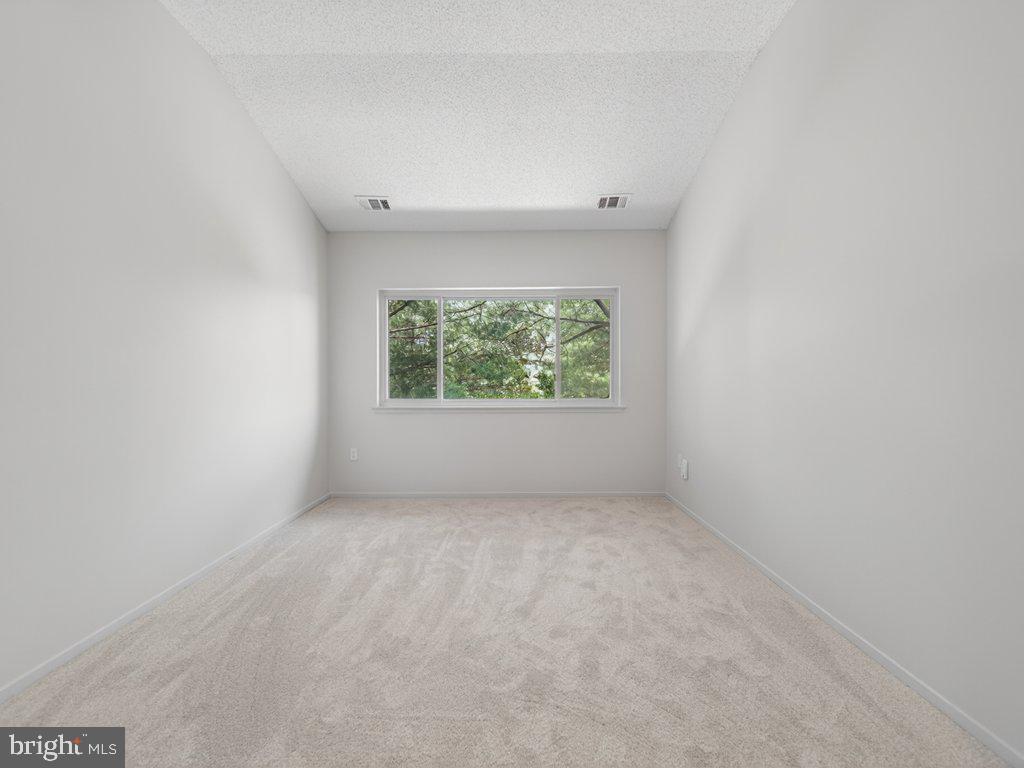 1917 VILLARIDGE DRIVE B