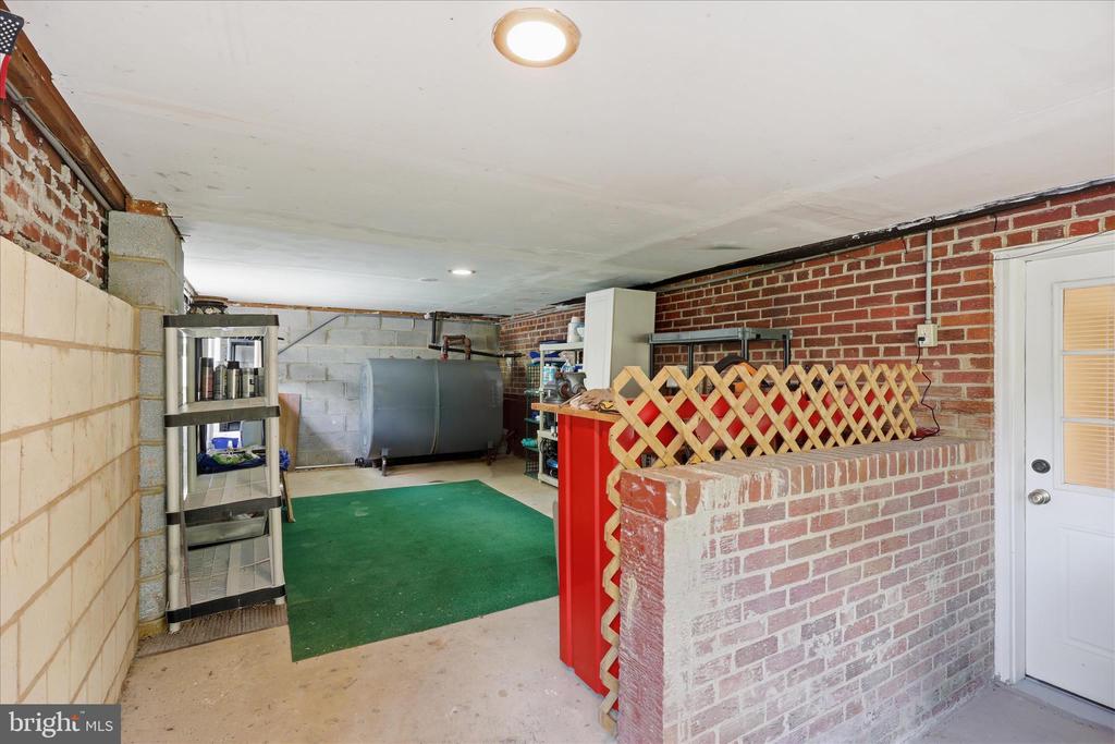 6256 WOODFAIR DRIVE