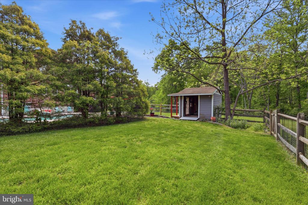 6256 WOODFAIR DRIVE