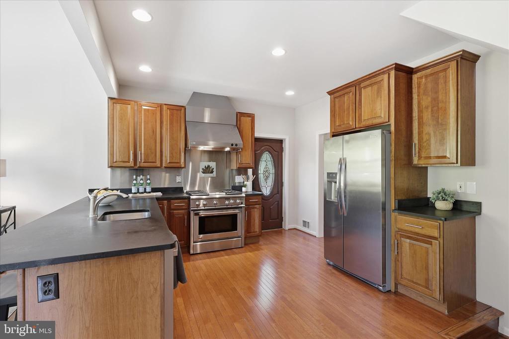 6256 WOODFAIR DRIVE