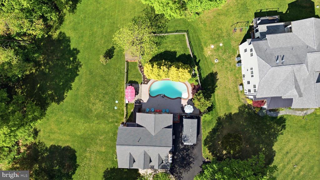 6256 WOODFAIR DRIVE