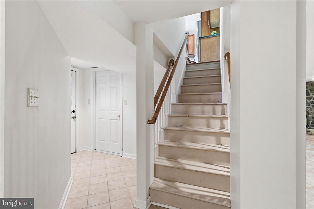 6256 WOODFAIR DRIVE