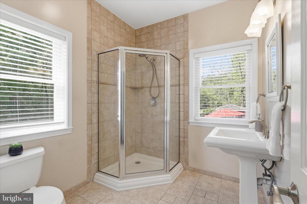 6256 WOODFAIR DRIVE