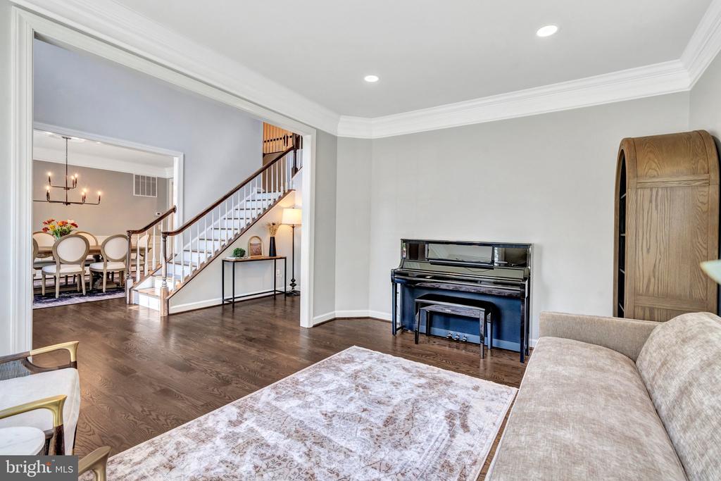 3961 WOODBERRY MEADOW DRIVE