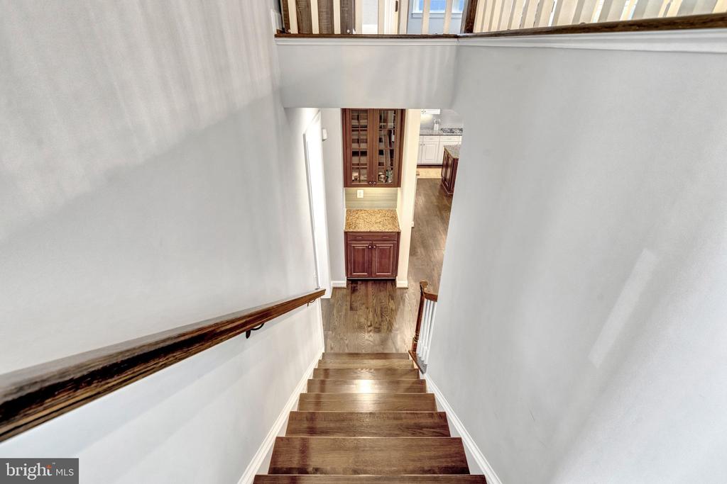 3961 WOODBERRY MEADOW DRIVE