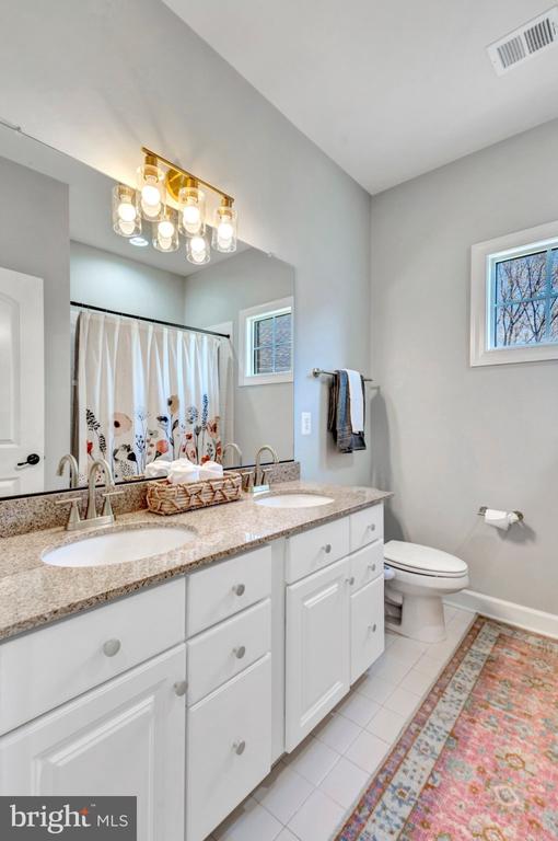 3961 WOODBERRY MEADOW DRIVE